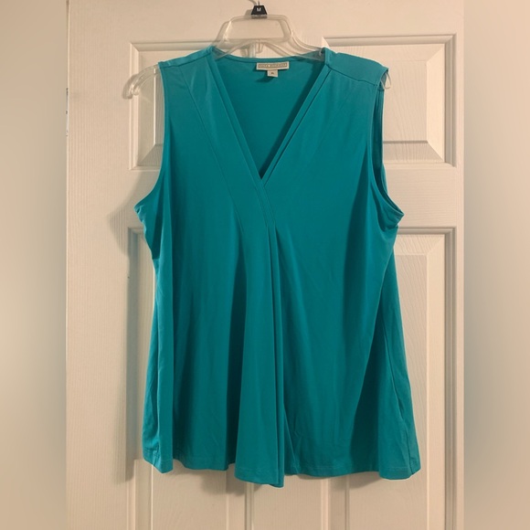 Dana Buchman Tops - Teal Dana Buchman tank - XL